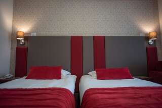 Отель Hotel Marea Neagra Синая Двухместный номер с 2 отдельными кроватями-3